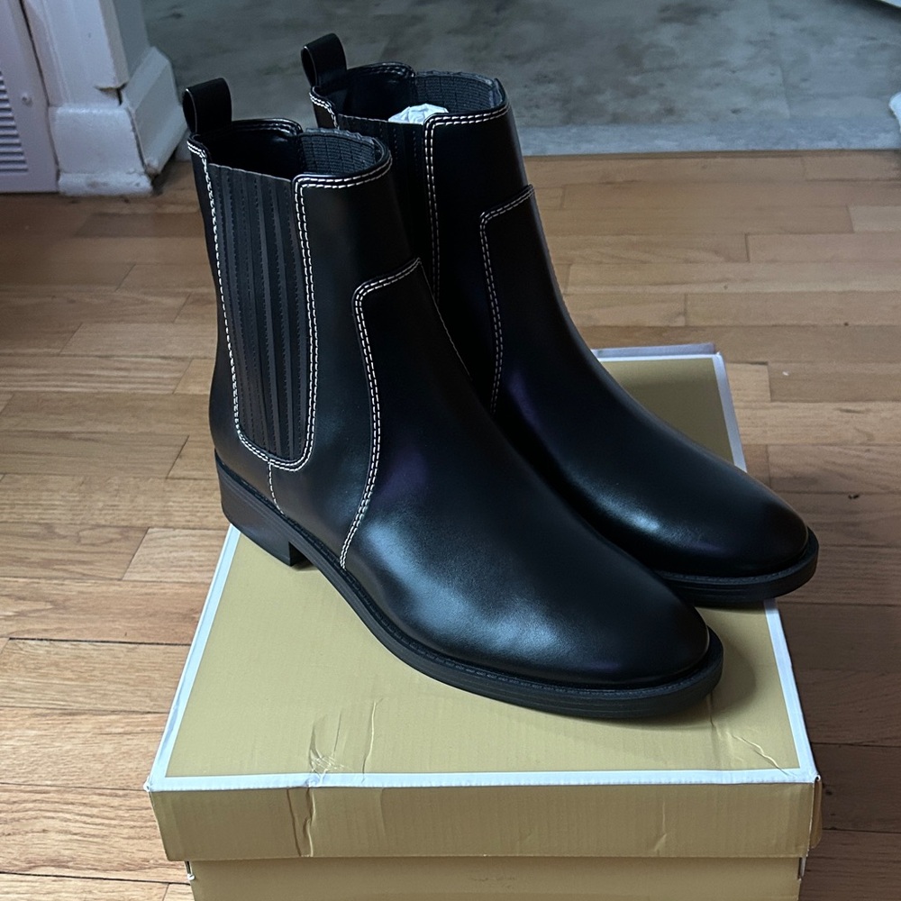 Michael Kors Ella Black Leather Ankle Bootie with White Stitching 9M